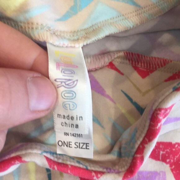 OS NWOT LuLaRoe Leggings F01 589 - Picture 3 of 3
